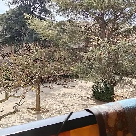 A La شقة *